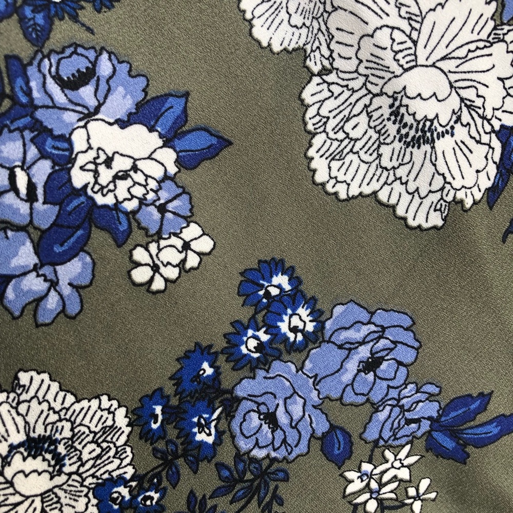 Off The Shoulder Floral Blouse - Picture 7 of 7